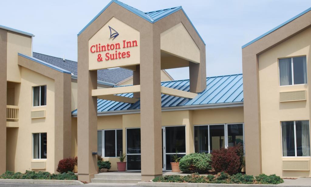 Clinton Inn & Suites Порт Клинтон Экстерьер фото